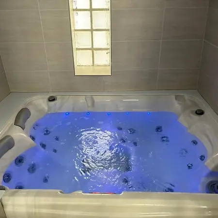 Maison Hyper Centre Jacuzzi Amboise Exterior photo